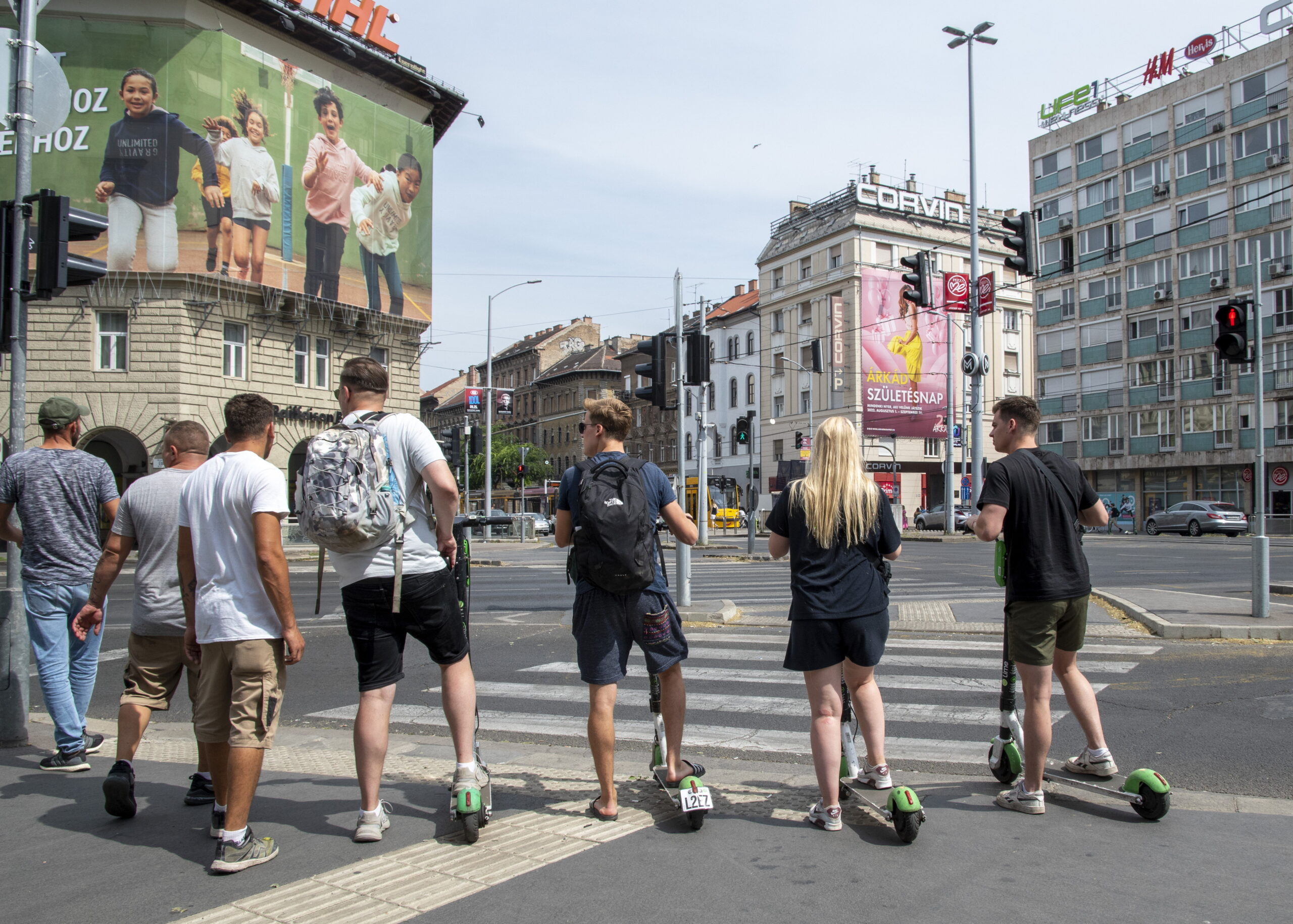 Lesújtó adatok: a magyar fiatalok kétharmada elégedetlen az életével