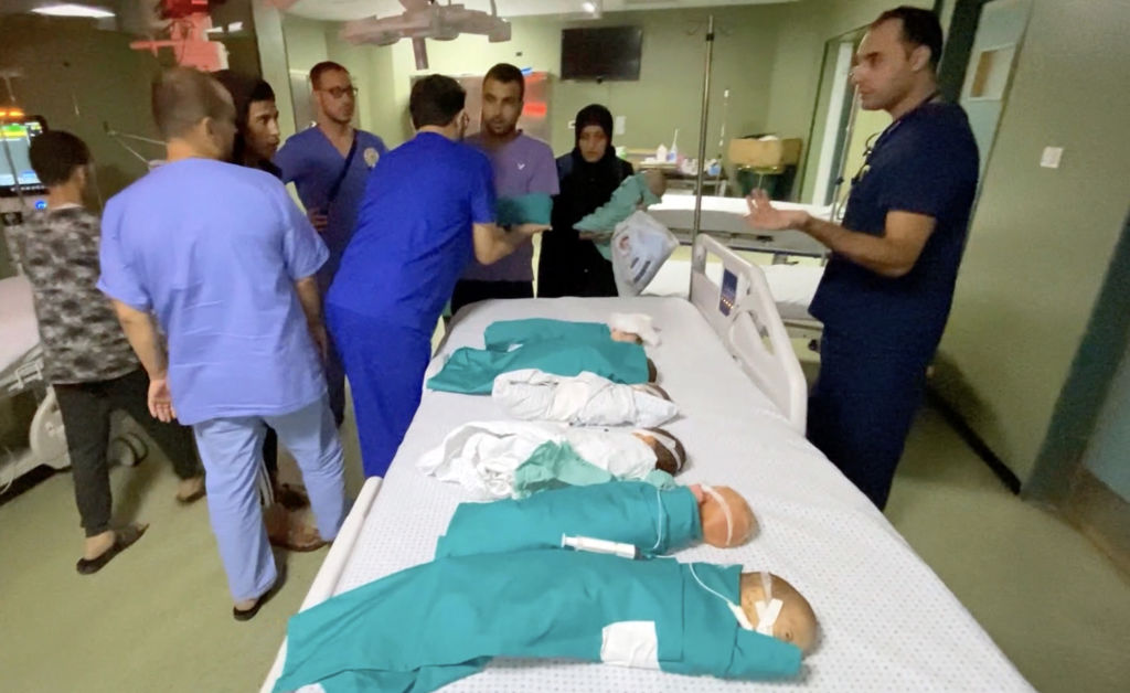 A BBC bocsánatot kért, amiért arról számolt be, hogy az izraeli csapatok orvosokat vettek célba a gázai Al-Shifa kórházban