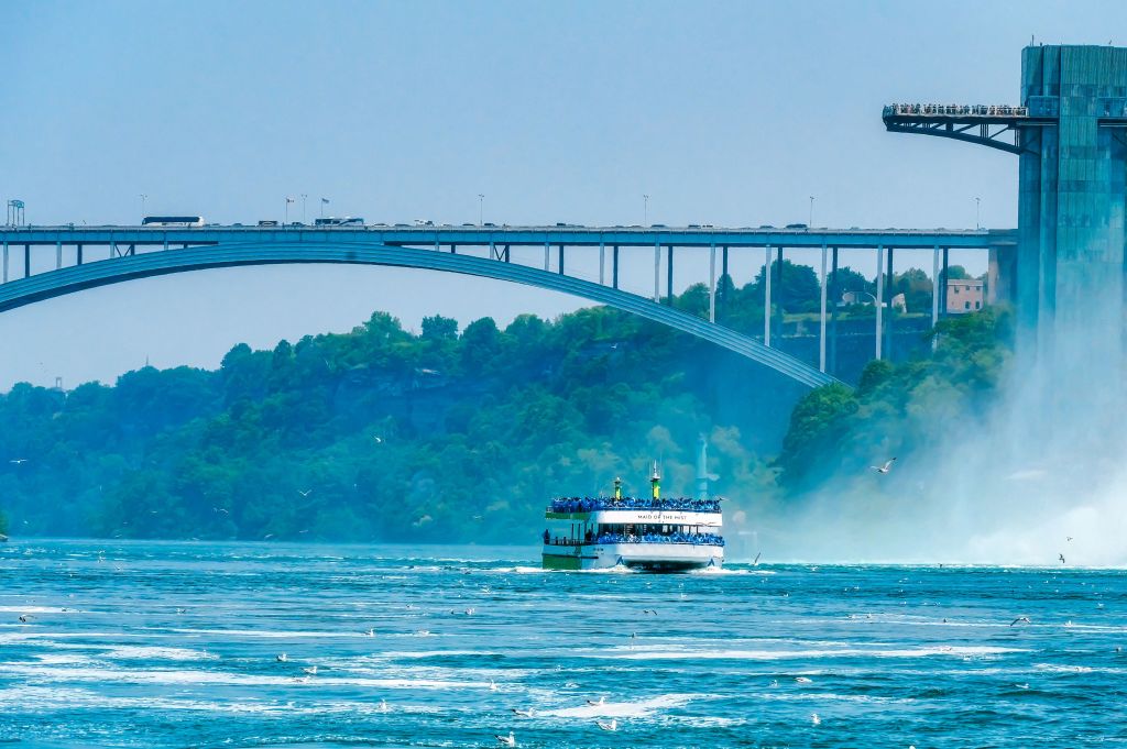 Terrortámadás gyanúja Amerikában: robbanás történt a Niagara vízesésnél