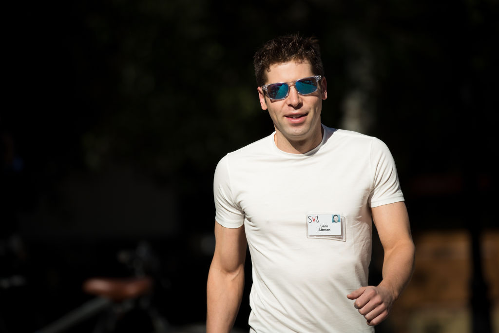 Sam Altman nyert, és akik az emberiség érdekében lassították volna a mesterséges intelligencia fejlesztését, elbuktak