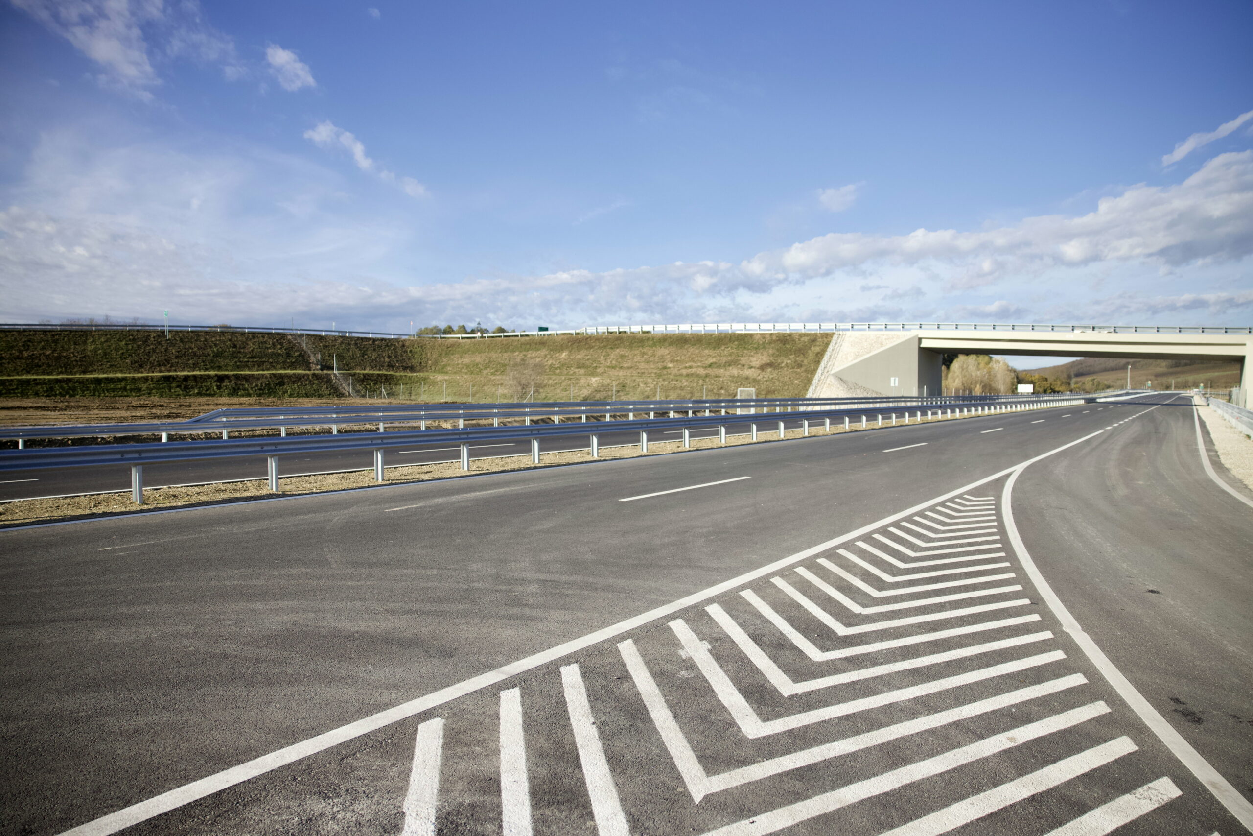 39 híd és 4 völgyhíd is lesz Magyarország legdrágábban épülő autópályáján