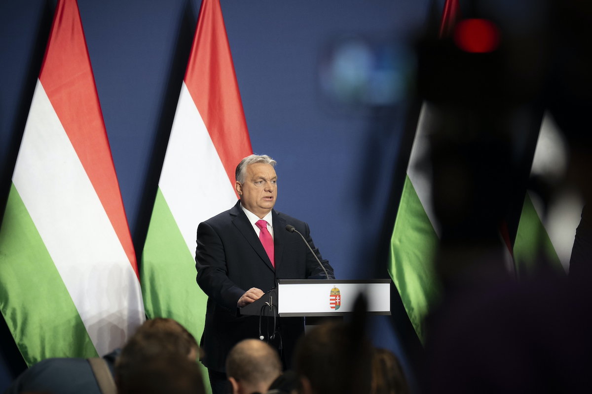Orbán: A brüsszeli források nélkül is lett volna pedagógus-béremelés