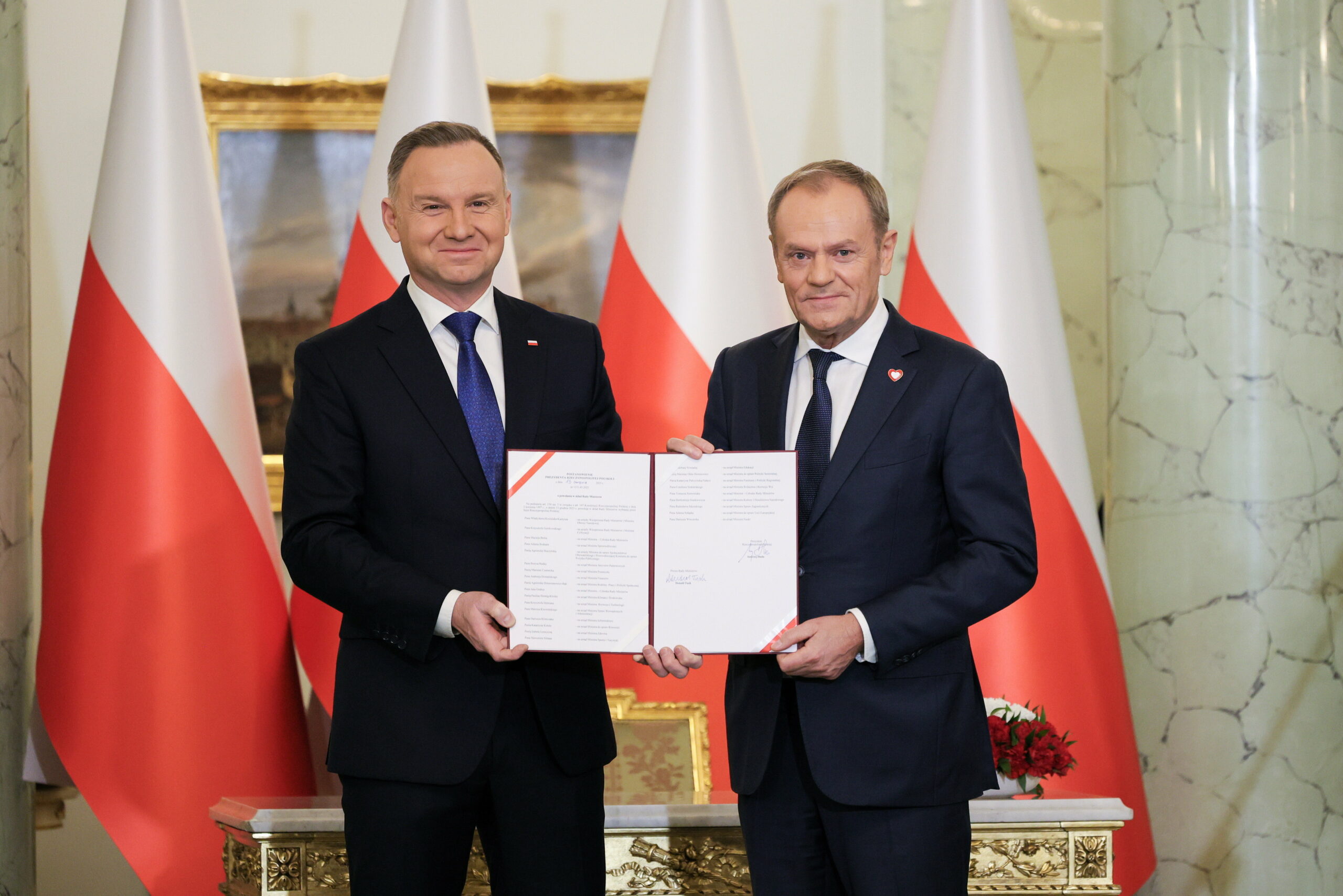 Itt a fordulat: megvétózta az elnök a költségvetési törvényhez kapcsolódó kiegészítő jogszabályt Lengyelországban