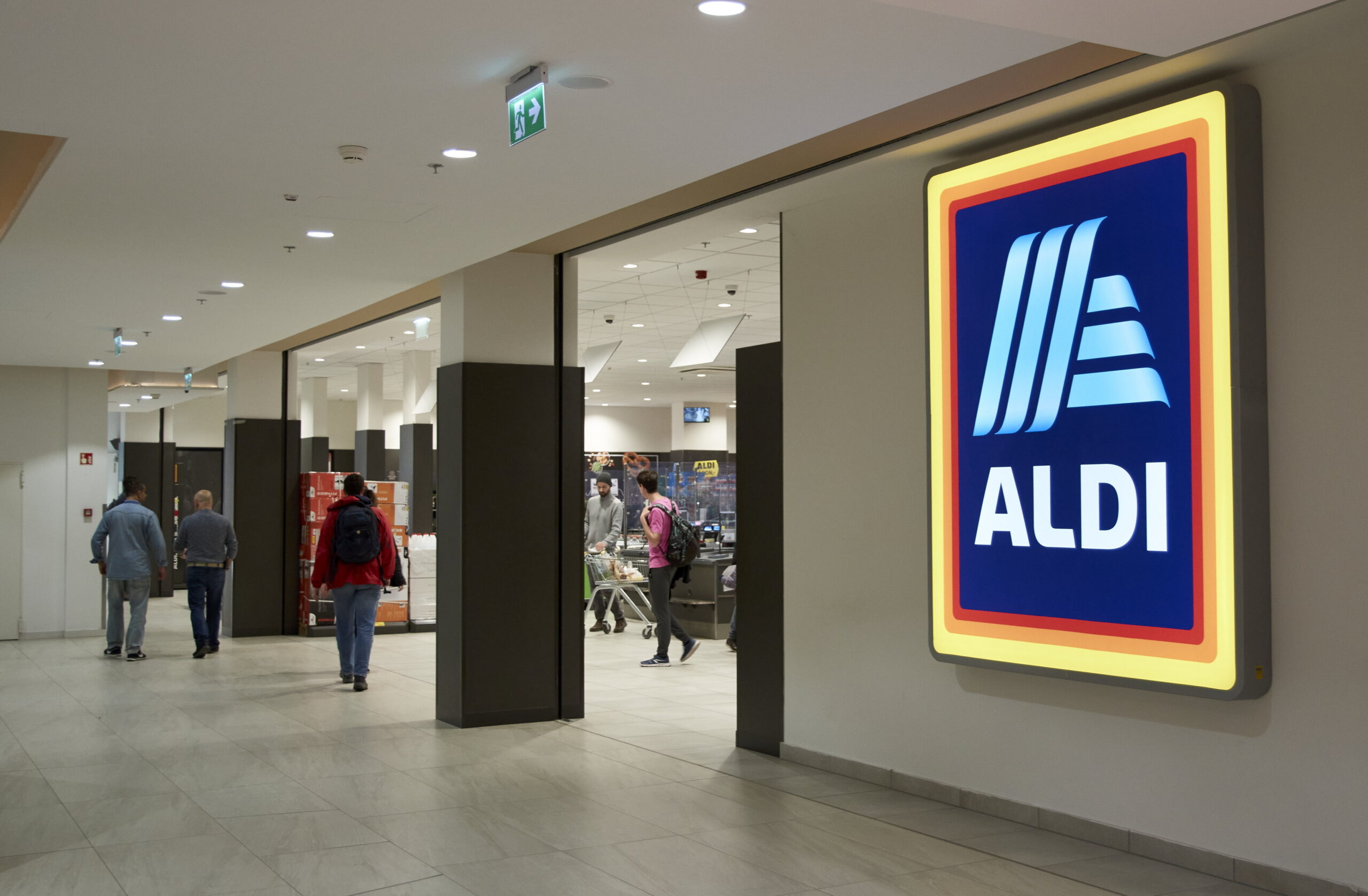 Agyzsibbasztó szóviccel szúrt oda az ALDI a Lidl-nek karácsony napján