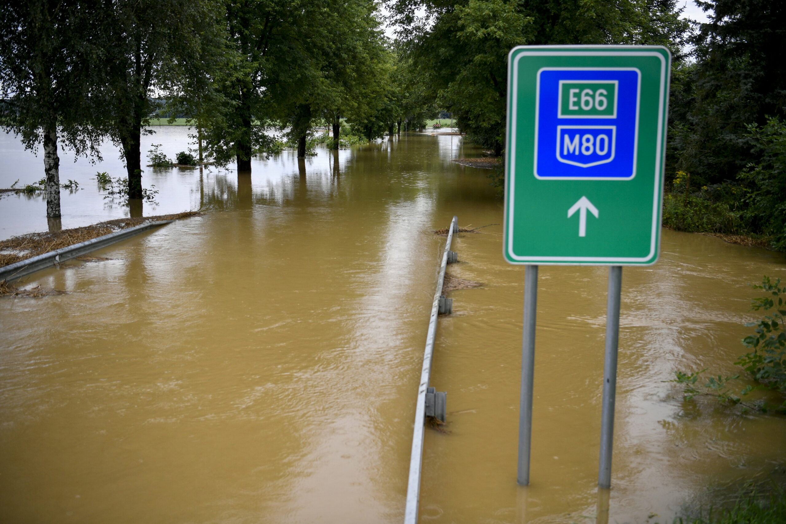 Nagyobb az áradás a vártnál, Budapesten a napokban fog tetőzni a Duna