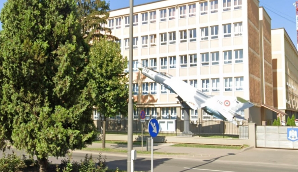 Búcsúlevelet hagyott hátra a 15 éves diák, aki kizuhant az iskola negyedik emeletéről Gyulafehérváron