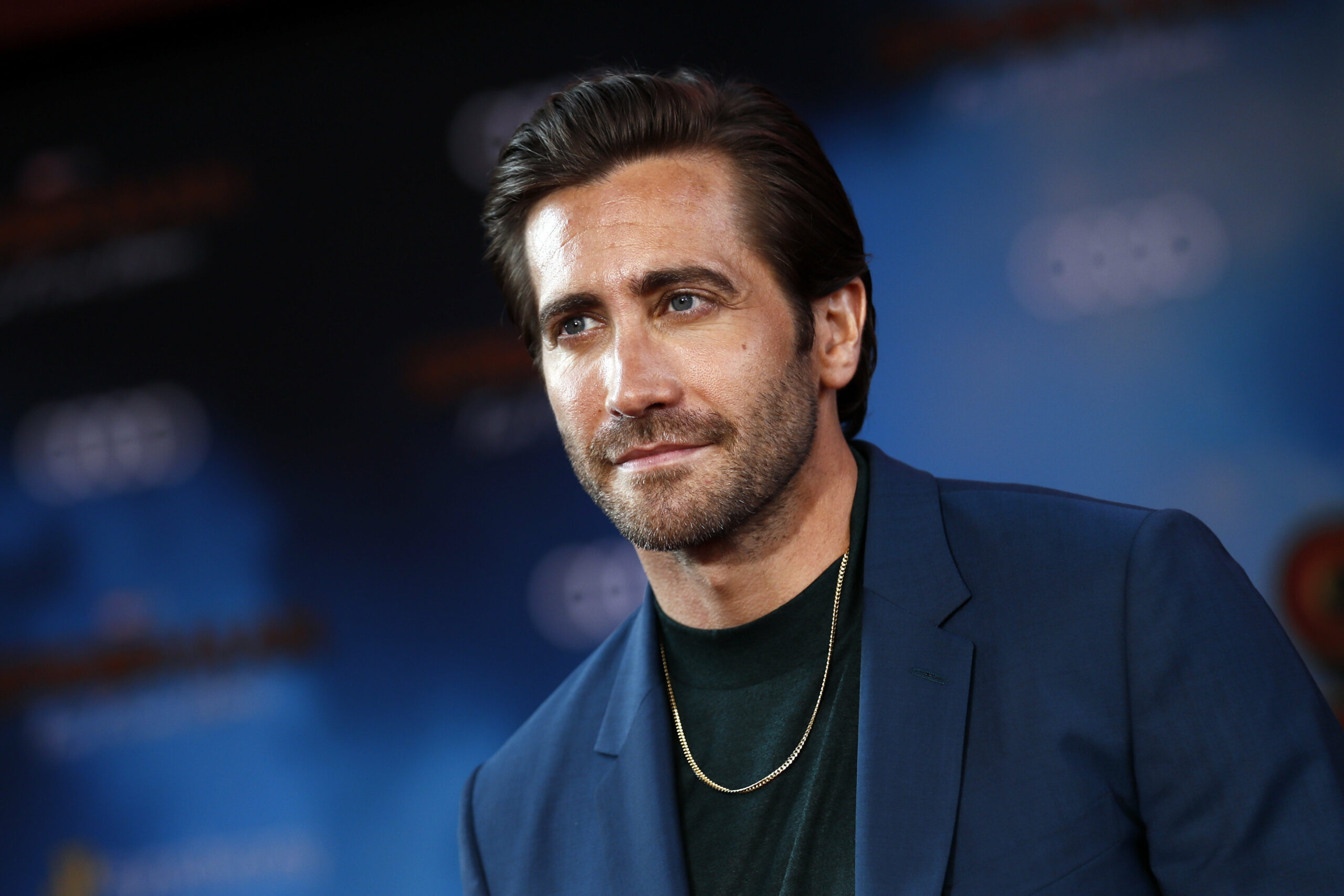 26 milliós filmből rúgták ki Jake Gyllenhaalt, miután kiakadt, ordibált és alsóra vetkőzött a forgatáson