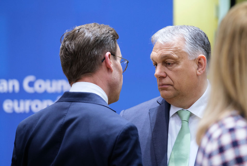Orbán Viktor és a svéd miniszterelnök elhallgatott találkozója a 22-es csapdájához hasonlít – nincs előrelépés
