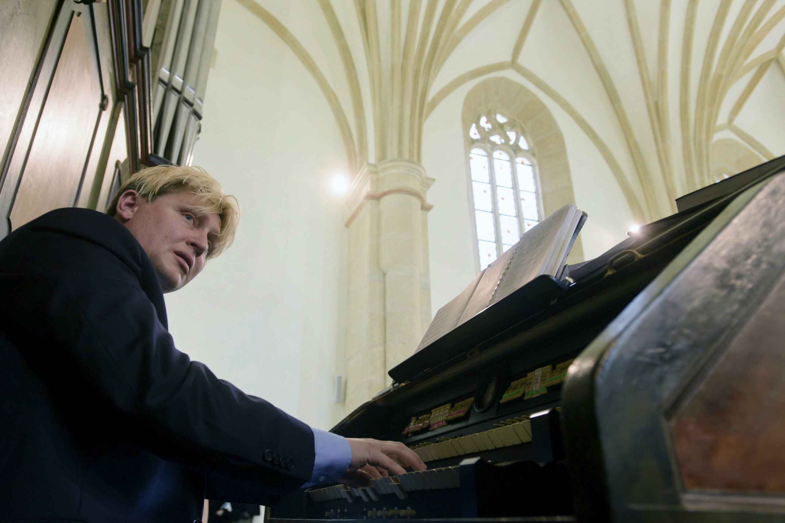 Varnus Xavér: „Meghalt az anyukám” – Gyászol az orgonaművész, újabb tragédia érte