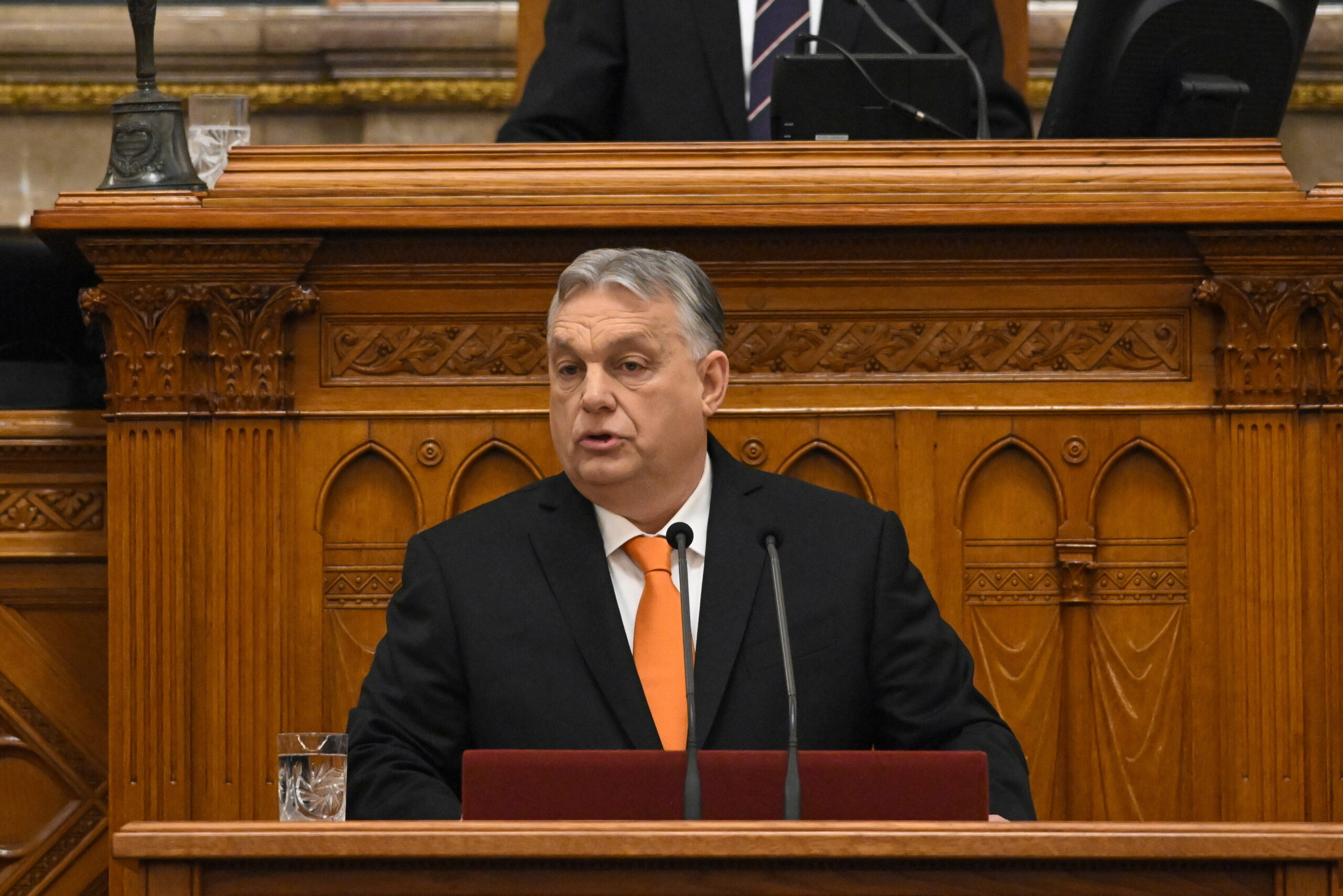 Orbán Viktor terjesztette fel kitüntetésre a pedofil gyerekotthon-igazgatót 2016-ban