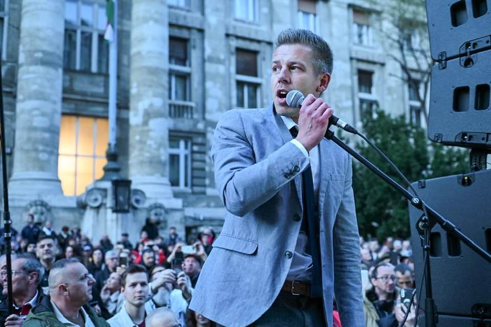 Magyar Péter szerint Varga Judit azért mondott le az igazságügyi miniszteri posztról, mert összejött Windisch Lászlóval
