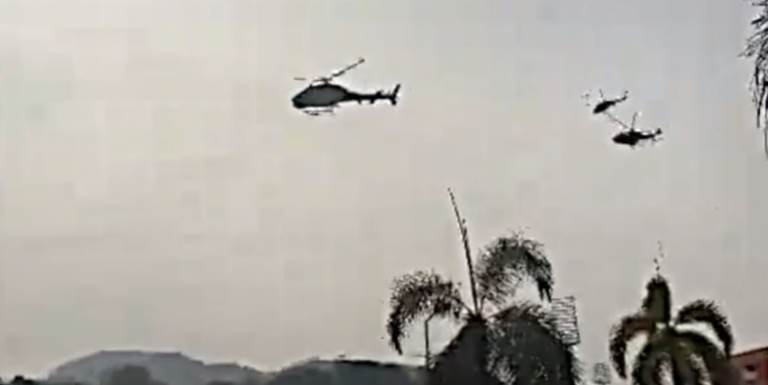 Két helikopter összeütközött a levegőben, tízen meghaltak – videó