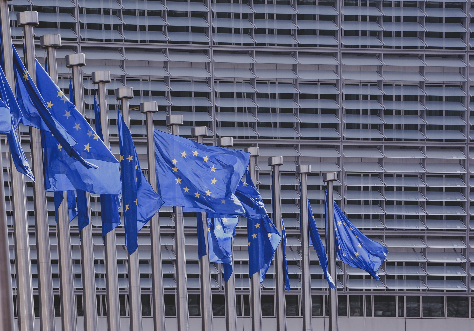 Tizenegy párt gyűjtötte össze az EP-induláshoz szükséges aláírásokat