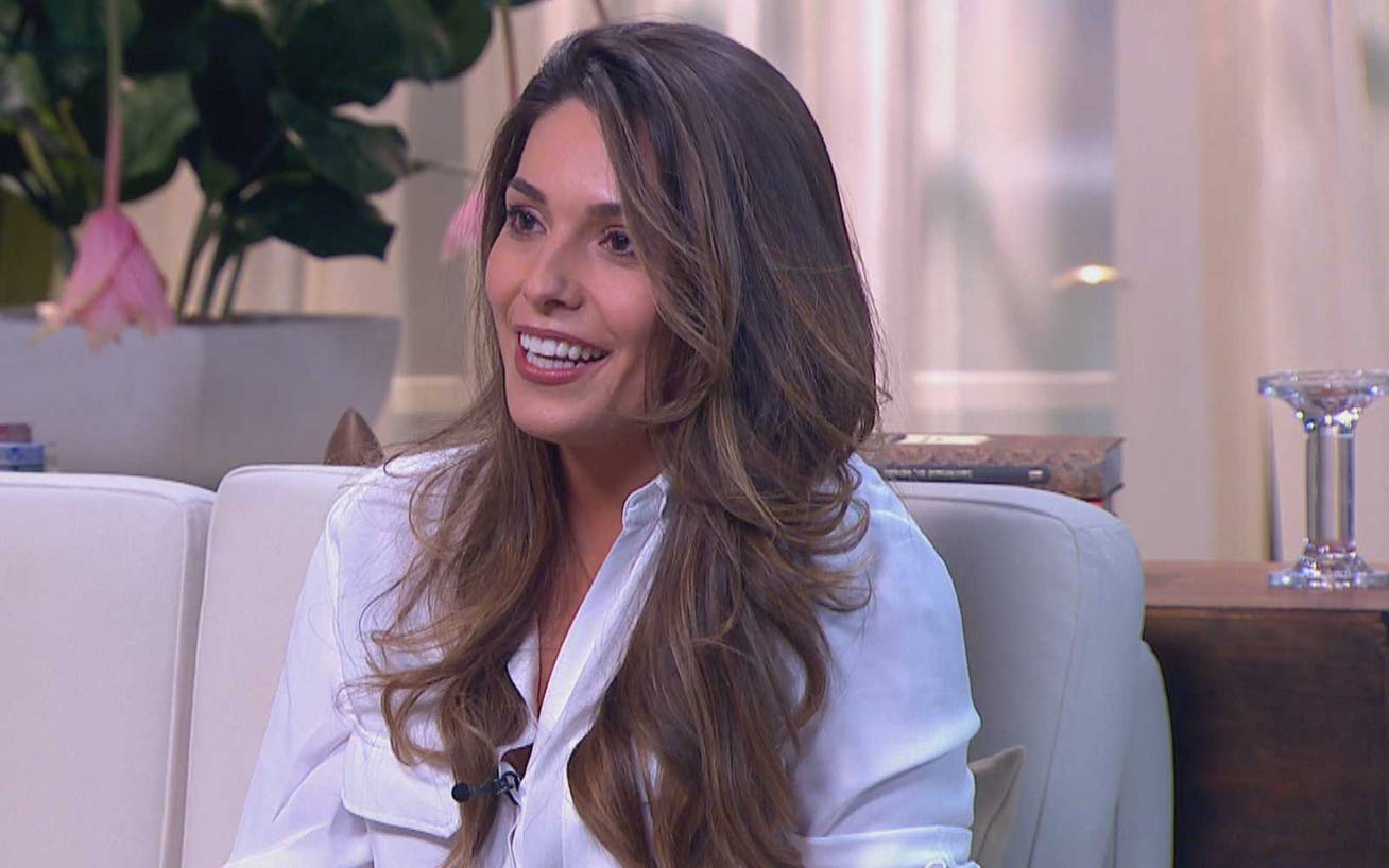 Eljegyezték az Amerikában élő magyar színésznőt, a Jóban Rosszban egykori szereplőjét