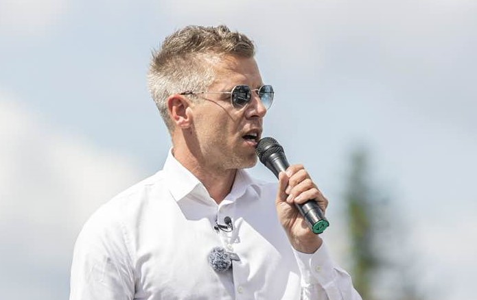 Magyar Péter közzétette a TISZA Párt választási programját
