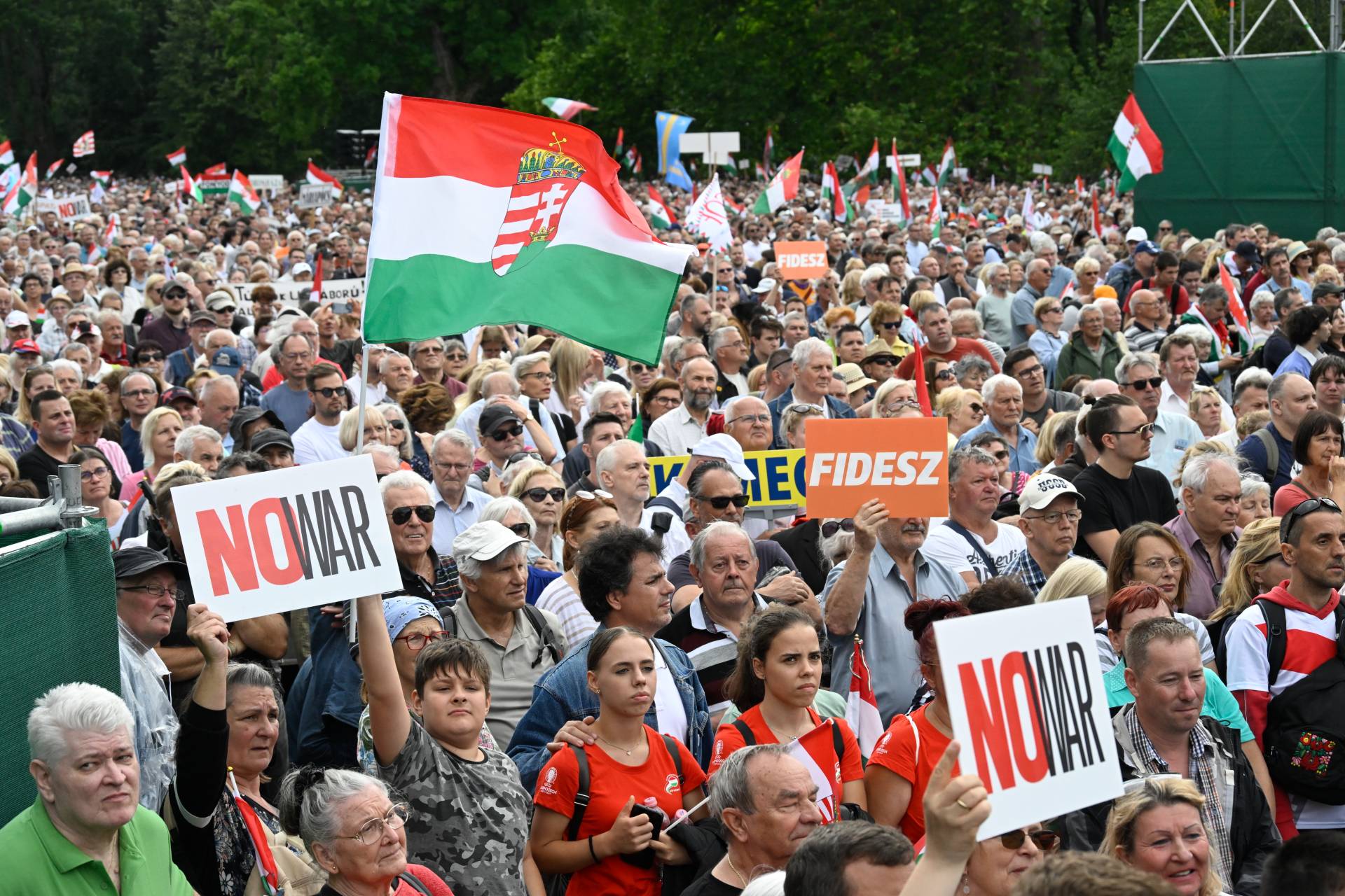 Békemenet: a szervezők szerint akár félmillióan is lehettek a rendezvényen
