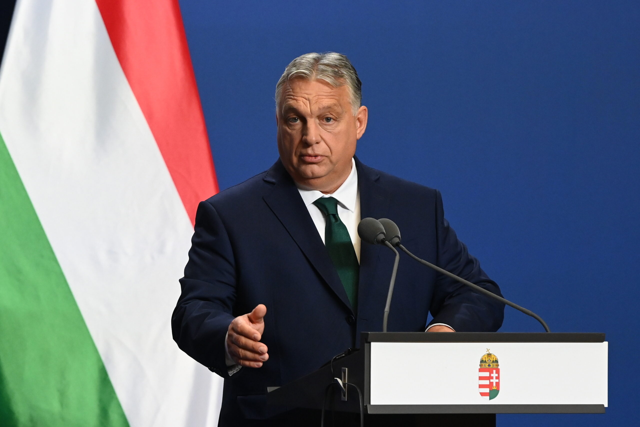 Így reagált Orbán Viktor arra, hogy a konvoját kísérő egyik motorosrendőr halálos balesetet szenvedett