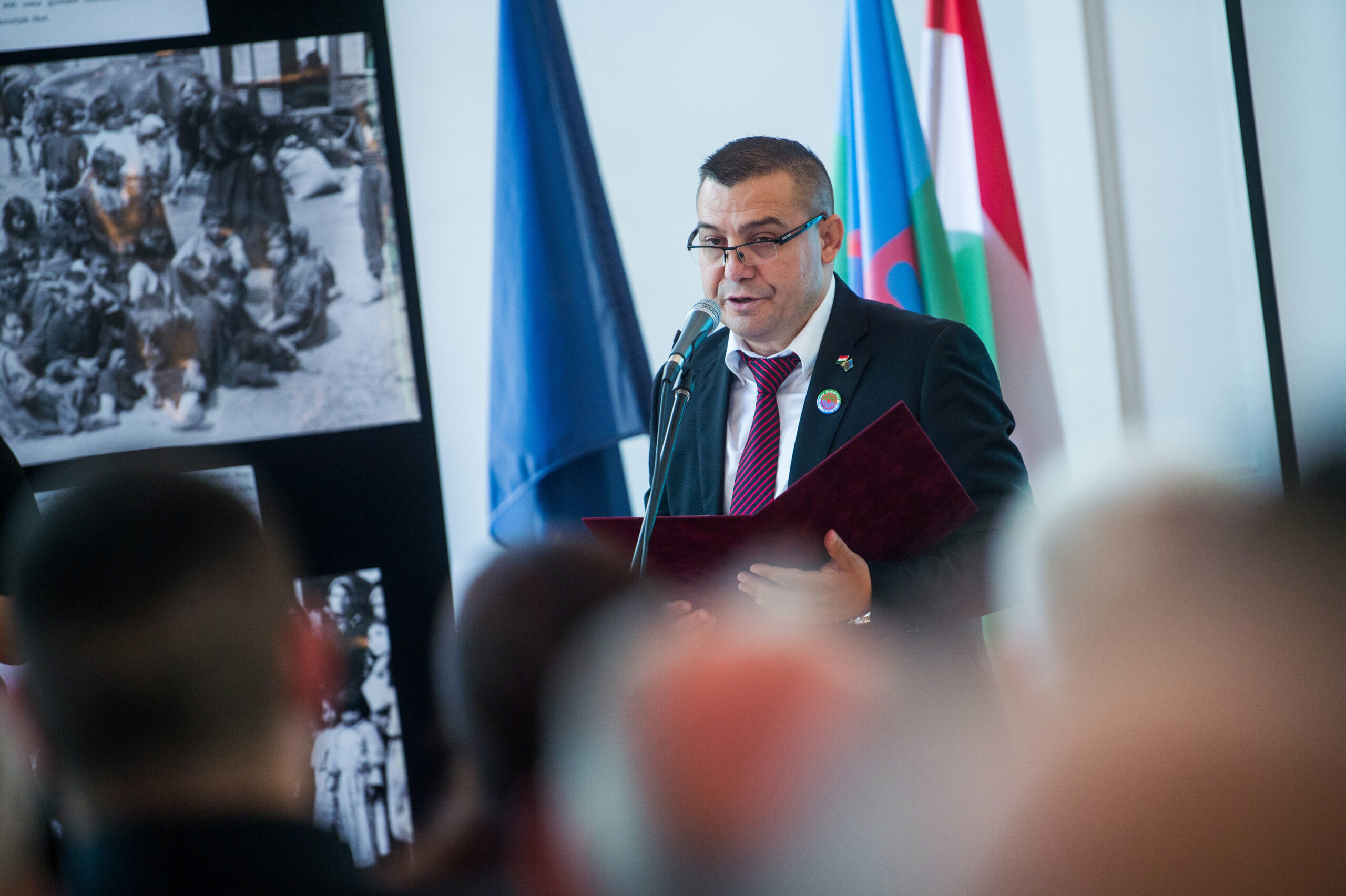 Négy év fogházat kapott Agócs János, az Országos Roma Önkormányzat volt elnöke