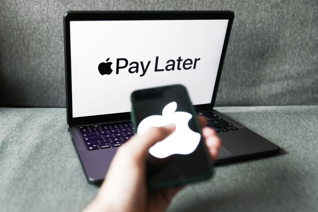 Binder István szerint megengedhetetlen a bankok késlekedése az Apple Pay-levonások visszatérítése kapcsán