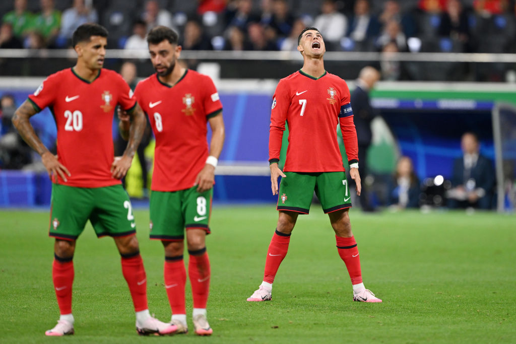 A portugálok tizenegyesekkel tudták csak megverni Szlovéniát, már 3 negyeddöntő párosítása megvan