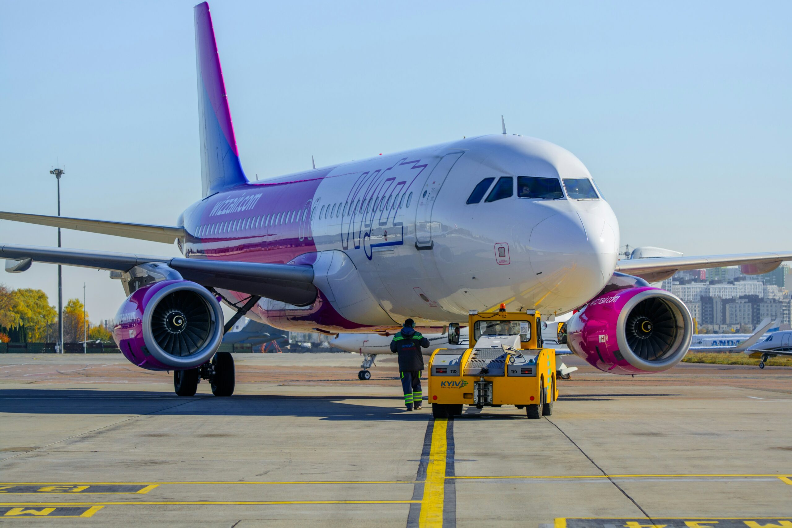 Totális káosz a Wizz Airnél: Két napig vártak a budapesti utasok