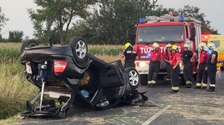 17 éves, friss jogsis lány életveszélyes balesetet szenvedett, mentőhelikopterrel vitték kórházba