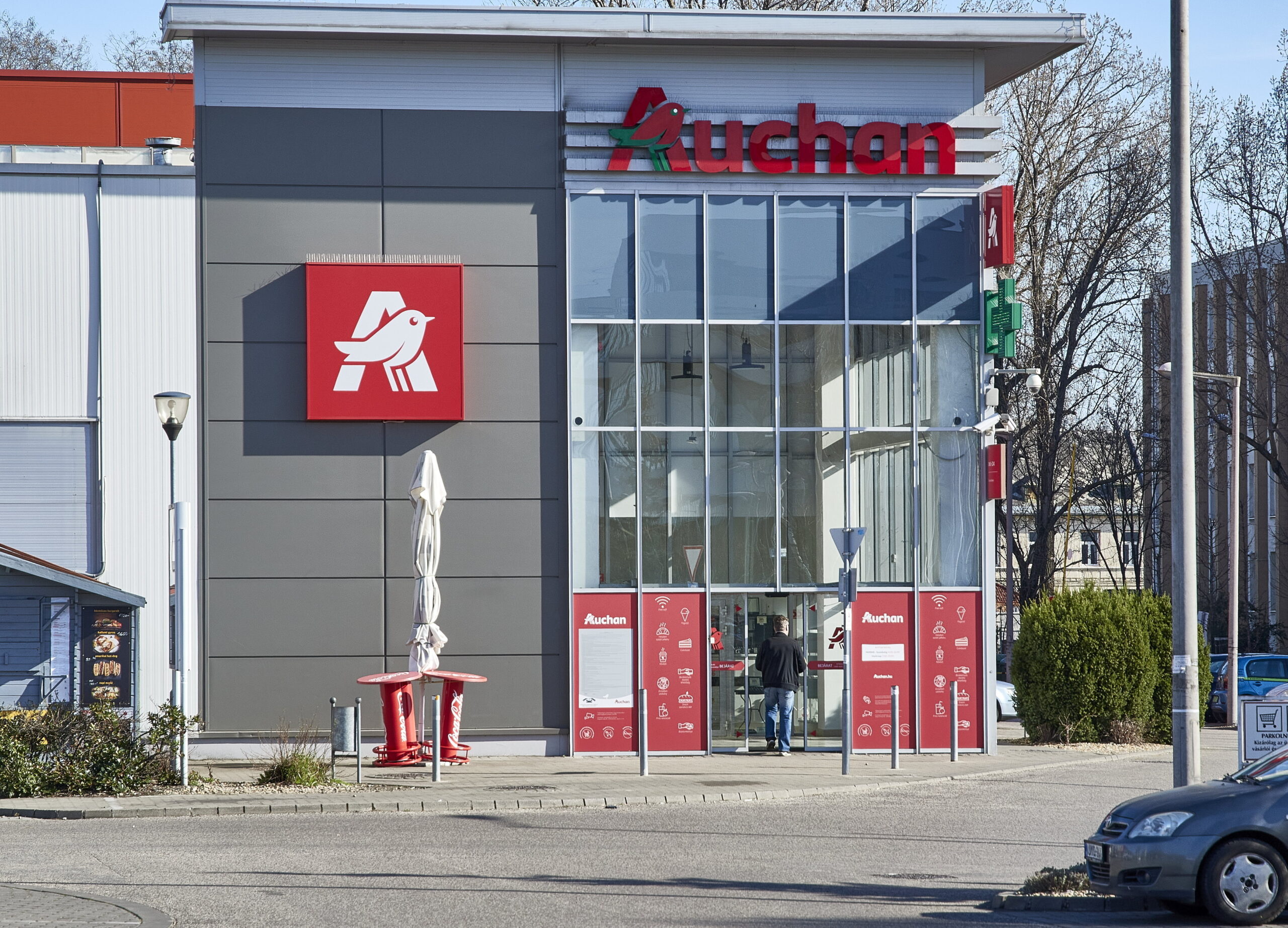 Ne fogyassza el! Az Auchan szezámpasztát hívott vissza szalmonella jelenlétének veszélye miatt