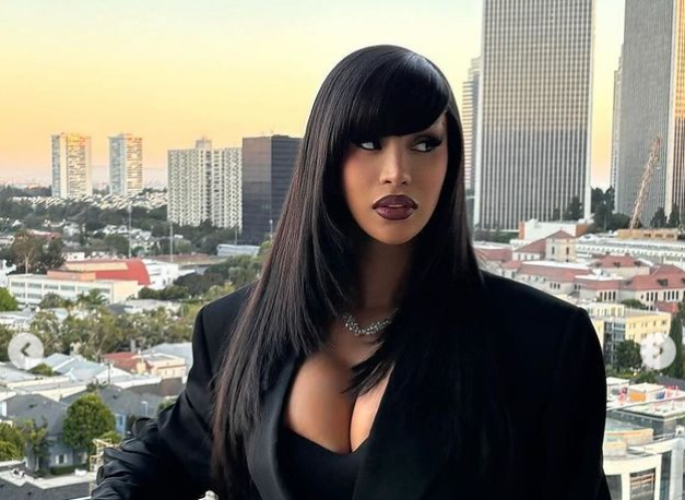 Válásának bejelentése után újabb meglepetés: Cardi B harmadik gyermekével várandós, fotót is mutatott