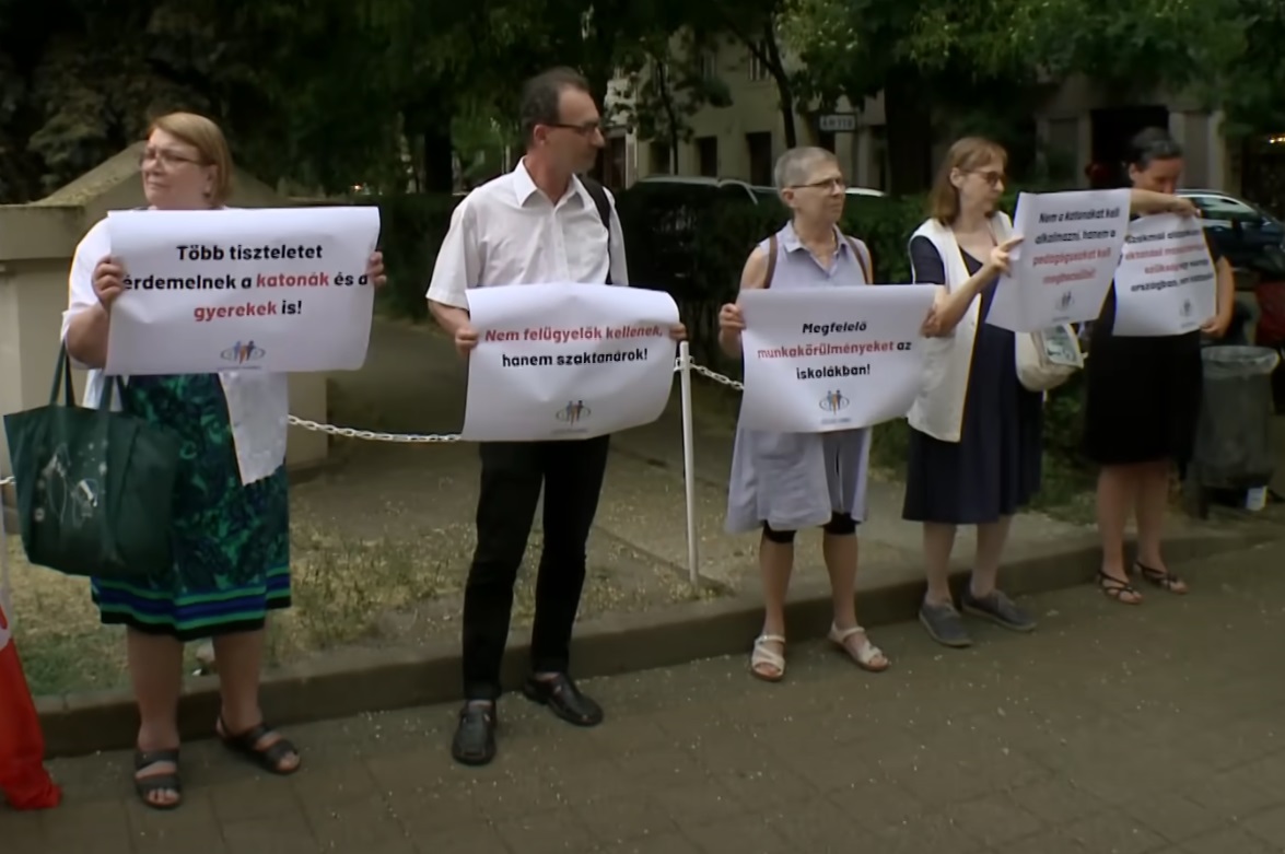 Tényleg jegelik a katonák iskolai vezénylését, vagy csak késleltetik?