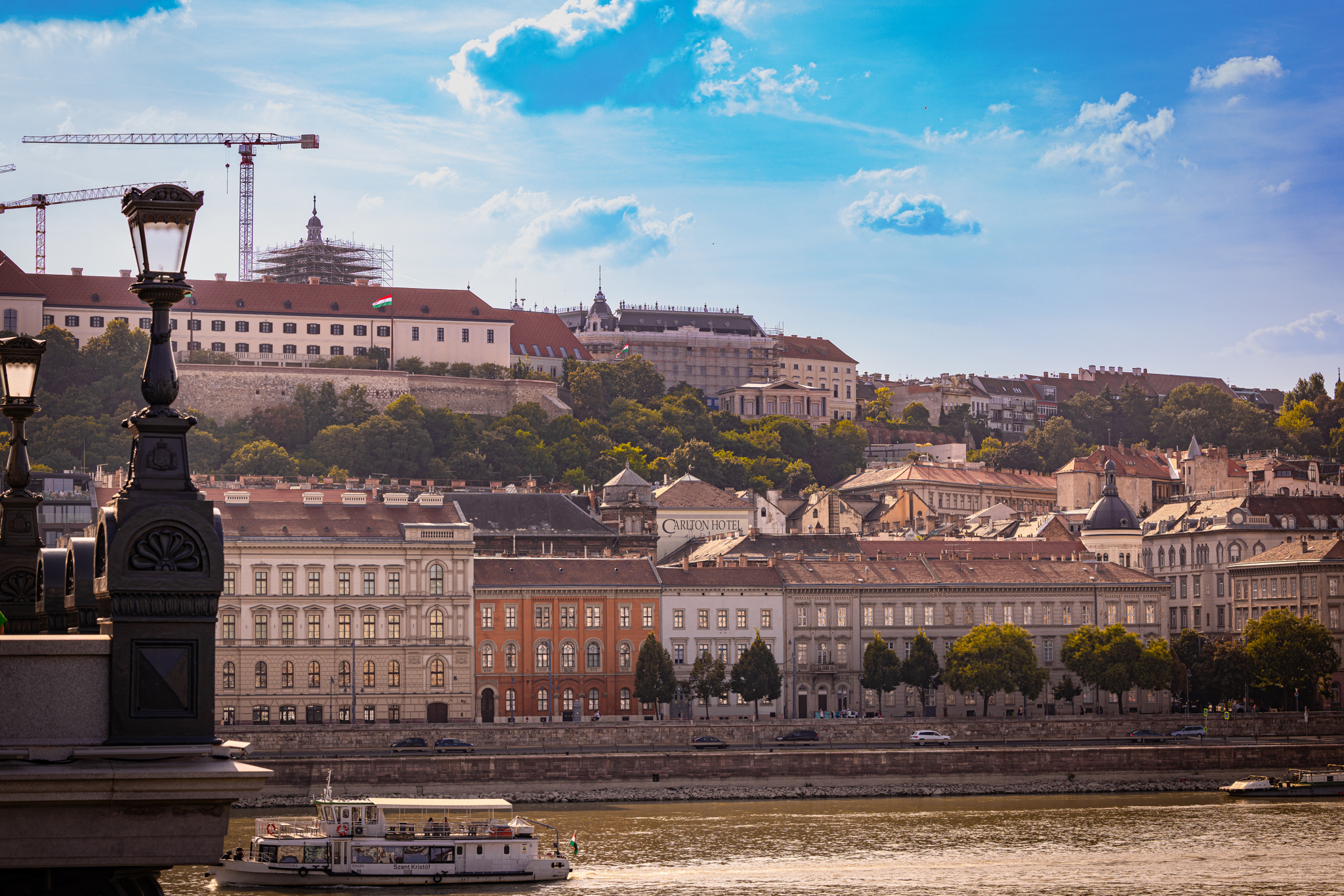 Történelmi elegancia a Budai Vár lábánál: Carlton Hotel Buda Castle