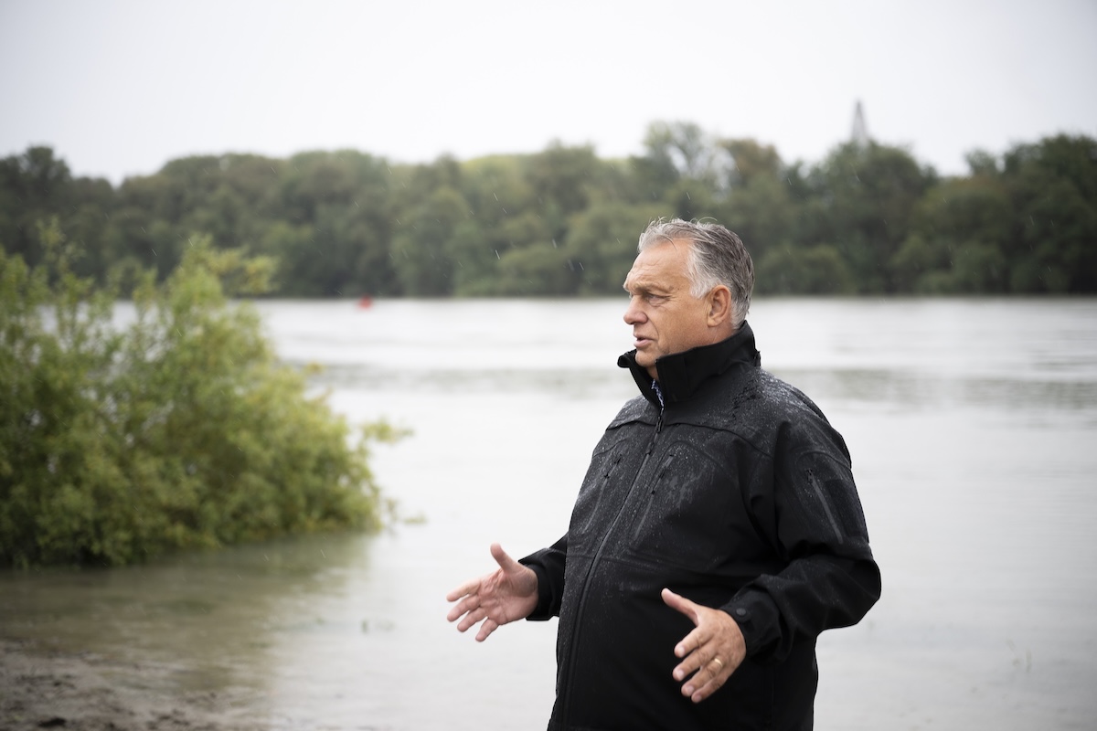 Orbán Viktor az árvízről: Ahol most állok, egy nap múlva már járhatatlan terület lesz