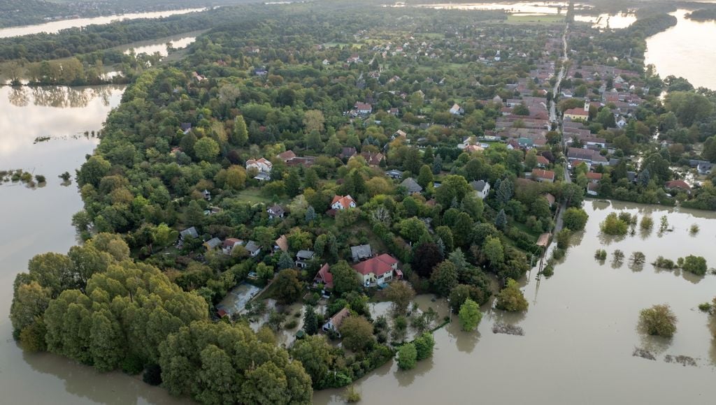 Katonai helikopterrel kellett kimenteni egy embert az elzárt Kisorosziban