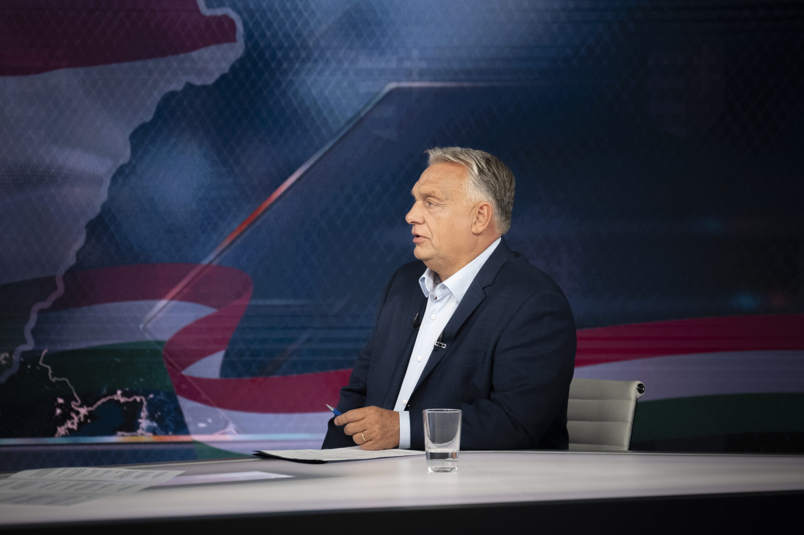 Orbán Viktor: A Duna szent folyó, nem lehet megsérteni keresztbe épített gátakkal