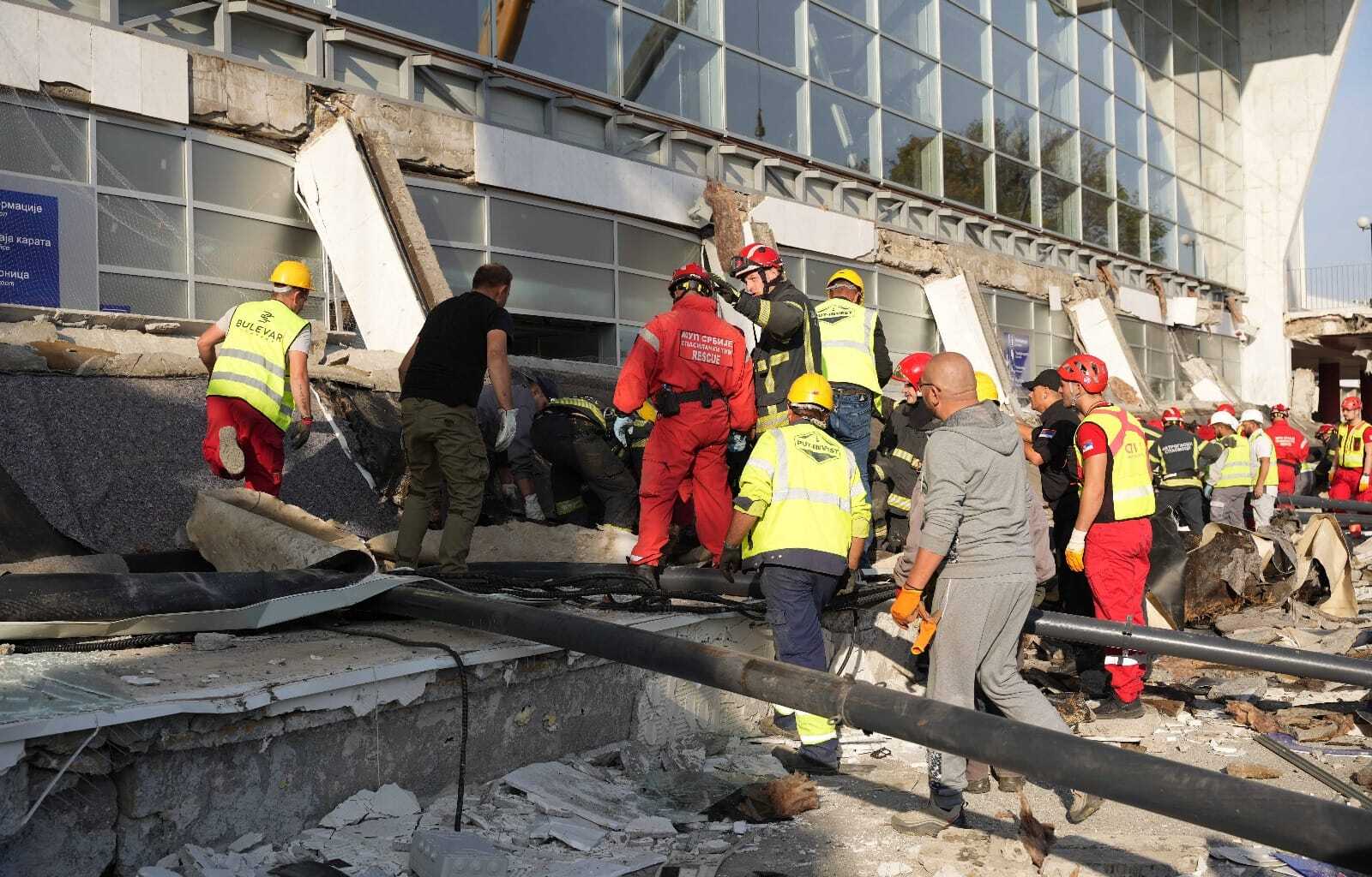 Újvidéki tragédia: ismert focista és több kisgyerek is van az áldozatok között