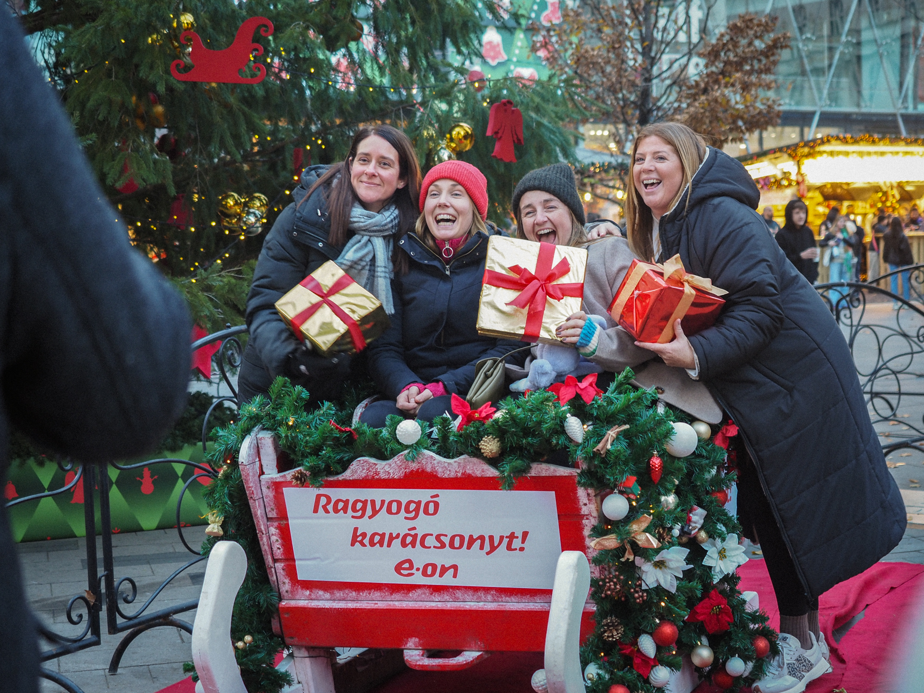 Budapesten már karácsonyi hangulat van – megnyitottak a belváros adventi vásárai