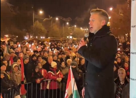 Videó: Hatalmas tömeg fogadta Magyar Pétert Debrecenben szombat este